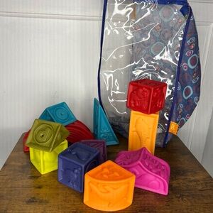 B.Toys B.baby  Blocks 11 Alphabet Stacking Shapes L-Animals “missing pieces”